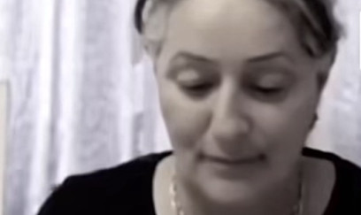 Şəhid məzarı üzərinə boyunbağı qoyulmasına anadan çağırış 