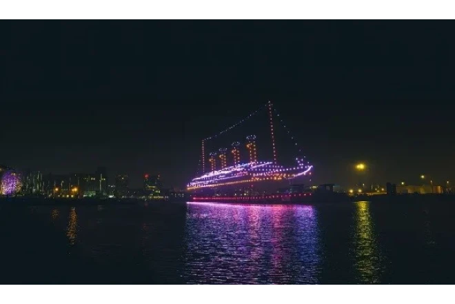 “Titanik” gəmisini min dronla belə canlandırdılar 