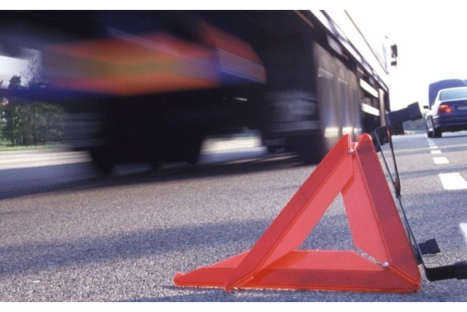 Gəncədə yol qəzası: "BakuBus"la minik maşını toqquşdu 