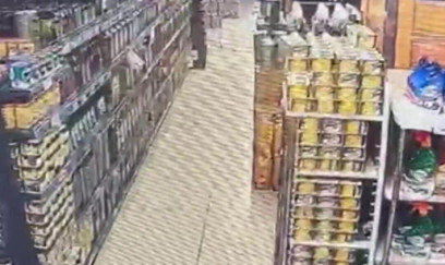 Türkiyədəki güclü zəlzələnin ANBAAN VİDEOsu