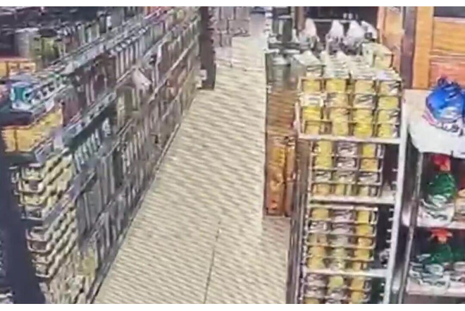 Türkiyədəki güclü zəlzələnin ANBAAN VİDEOsu