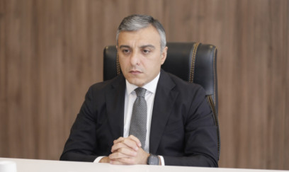 Yeni sədr qaynını özünə müşavir təyin etdi 