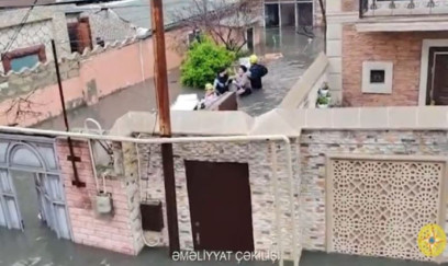 FHN-in əməkdaşları bu ərazidən insanları təxliyyə etdi - VIDEO