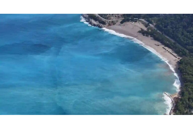 Ölü dəniz yağışlardan sonra rəngini dəyişdi - FOTOLAR