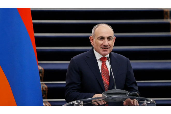 Paşinyan elə bir hərəkət etdi ki... - ŞOK VİDEO