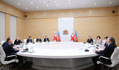 Prezidentin Kobaxidze ilə geniş tərkibdə görüşü - FOTOLAR