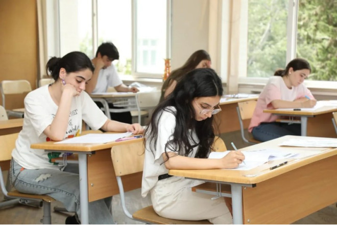 Doqquzuncu sinif şagirdlərinin DİQQƏTİNƏ