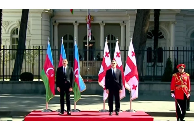 İlham Əliyevin Tiflisdə rəsmi qarşılanma mərasimi olub - YENİLƏNİB