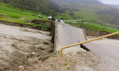 Siyəzəndə körpü uçdu 