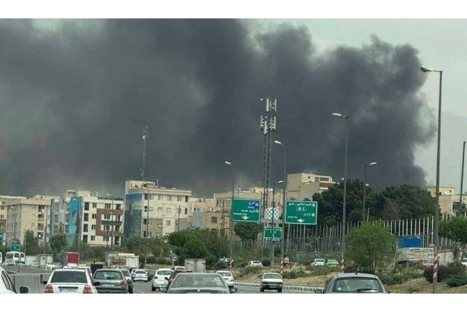 İrana intensiv bombardman başladı 