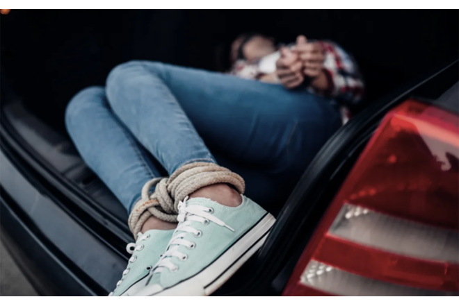 Qız qaçırma hadisəsi: Dostu sərbəst, özü həbsdə qaldı