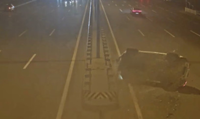 Aeroport yolunda maşın belə aşdı - ANBAAN VİDEO