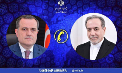 Əraqçi ilə Ceyhun Bayramov telefonla danışıb 