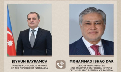 Ceyhun Bayramov pakistanlı həmkarı ilə telefonda nəyi MÜZAKİRƏ ETDİ? 