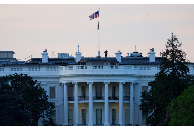 Ağ Ev əməkdaşlarına xəbərdarlıq edildi