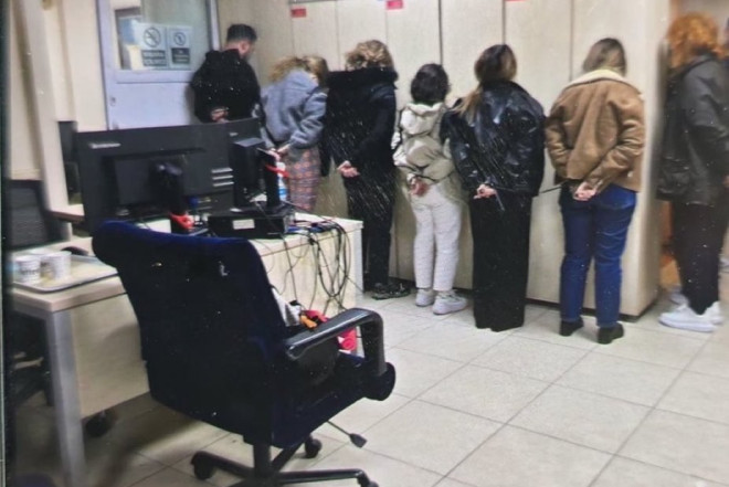 Polisə lağ edən plaza işçisi həbs olunub 