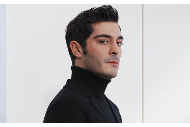 Məşhur aktyorun evindən narkotik tapıldı 