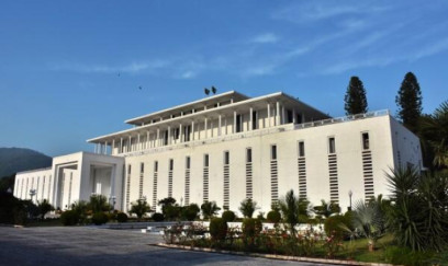 ABŞ və İran danışıqları dalana dirəndi 