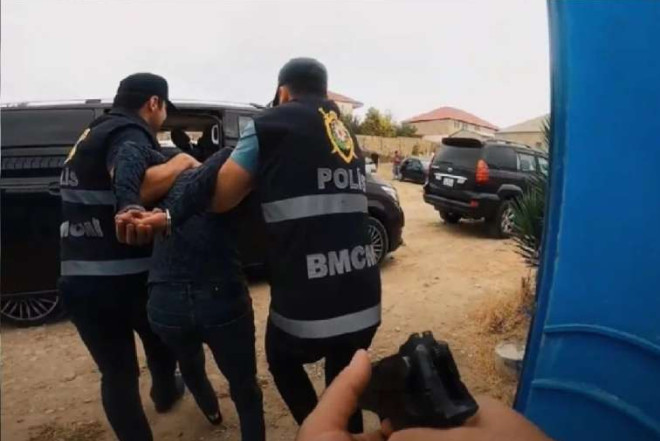 Polis  paytaxtda əməliyyat keçirdi - 2 nəfər saxlanıldı