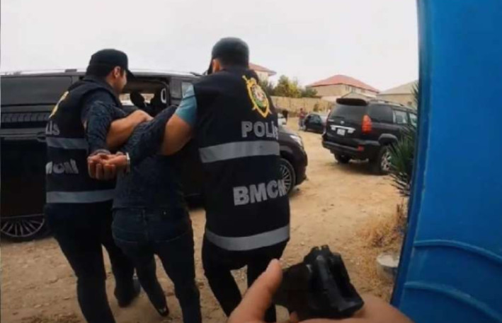 Polis  paytaxtda əməliyyat keçirdi - 2 nəfər saxlanıldı