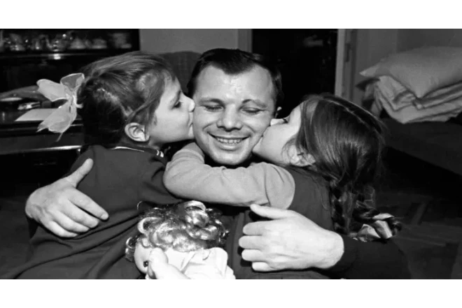 Qaqarinin varisləri - İlk kosmonavtın qızlarının başına nə gəlib?