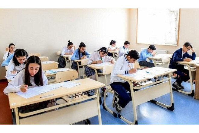 Buraxılış imtahanı keçirildi - Telefon aşkarlananlar xaric olundu