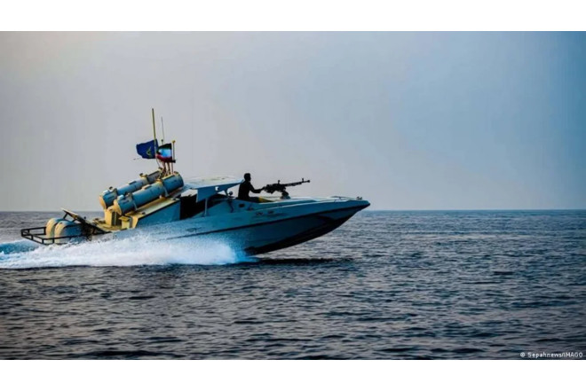 Pakistan sahillərində mühafizə katerinə hücum , ölənlər var