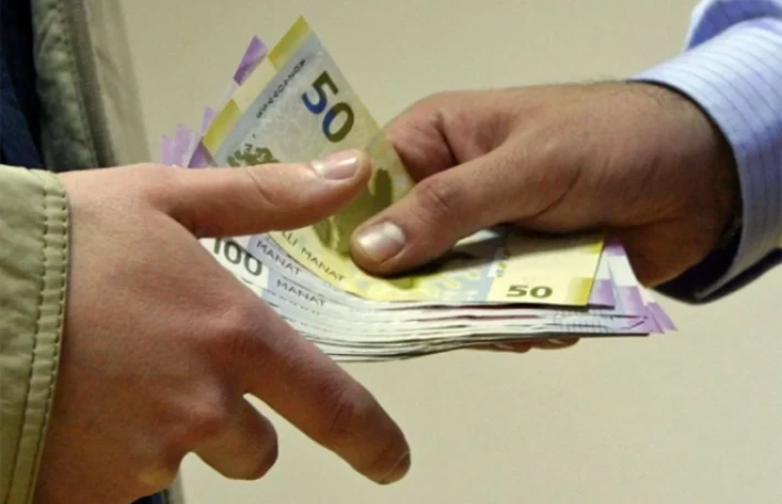 Əhalinin borc yükü artıb 