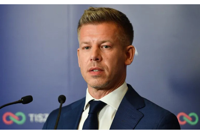 “Onu təbrik etmək niyyətində deyilik” 