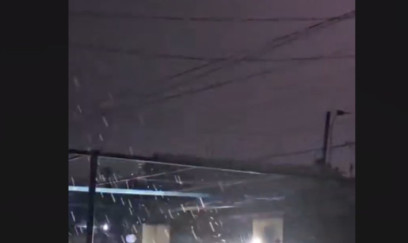 Bakının bir çox ərazisinə dolu yağır 