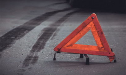 Sərxoş qadın sevgilisinin avtomobilini qaçırdı - Qəza törətdi