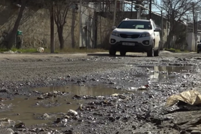 Bu yol yararsız hala düşdü