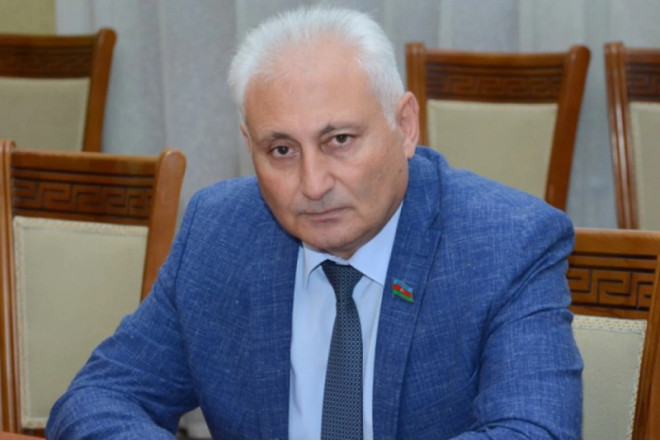 Prezident Hikmət Babaoğlunu "Şöhrət" ordeni ilə təltif etdi