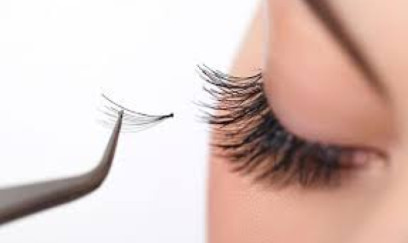 Qaş və kirpiklər üçün effektiv baxım üsulları