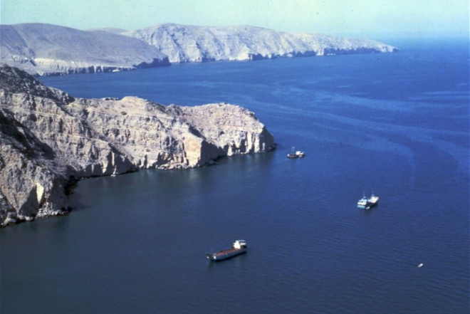 İran Hörmüz boğazını açdı 