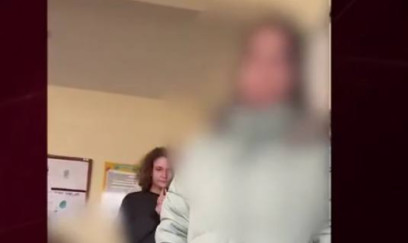 Şagirdin məktəbə hücum anı kameraya düşdü - FOTOLAR