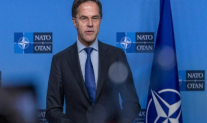Rutte ABŞ-nin NATO-dan çıxacağına inanmır 