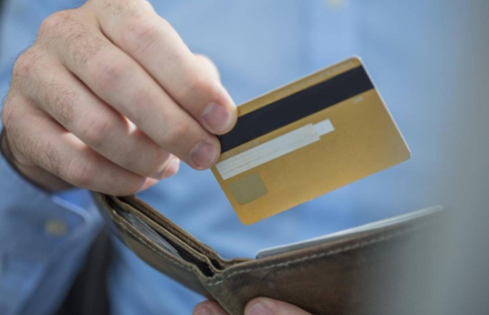 Kartla ödəniş edənlərə PİS XƏBƏR