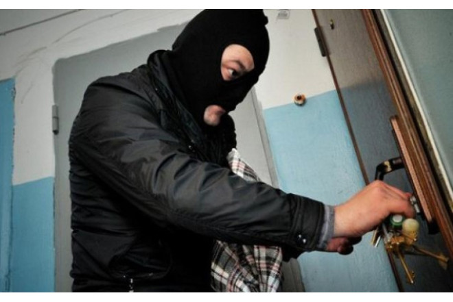 Xəzər rayonunda 20 minlik silsilə soyğun