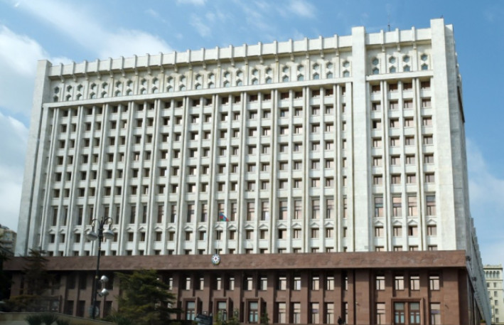 Aleksandar Vuçiç İlham Əliyevə zəng edib 