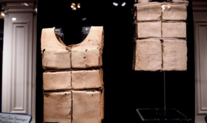 “Titanik”in xilasedici jileti hərracda satıldı 