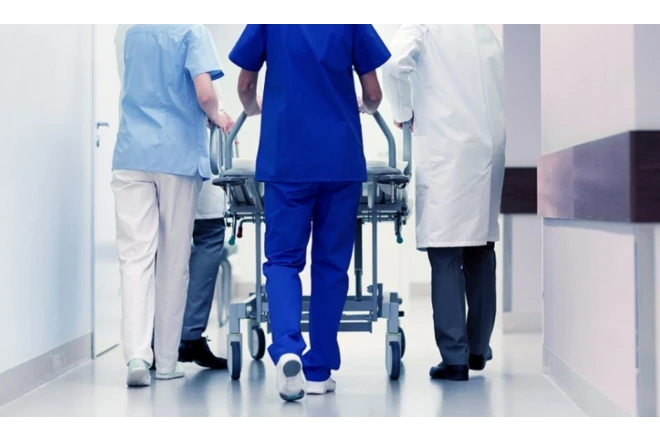 Samuxda kişi yıxılaraq ölüb 