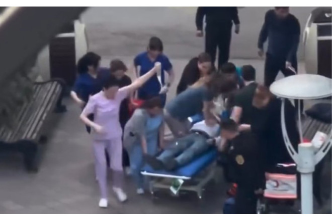 Bakıda kişinin ürəyi dayandı: həkimlər həyata qaytardı - VİDEO