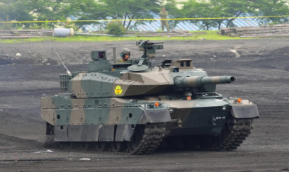 Yaponiyada hərbi təlim zamanı tankda partlayış: 3 hərbçi həlak olub