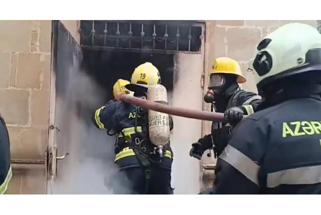 İnternat məktəbinin yataqxanası yandı - VİDEO + YENİLƏNİB