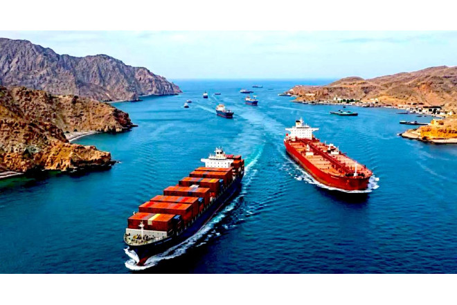 İran ABŞ-ın hücumları dayandırmasından sonra iki gəmini ələ keçirib 