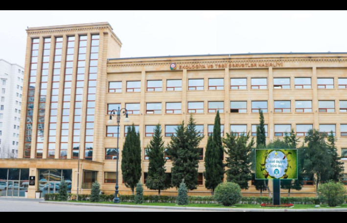 Bakıda imtahana girdiyi saatda Gəncədə iclasa çıxış etdi- ETSN-də müəmmalı təyinat