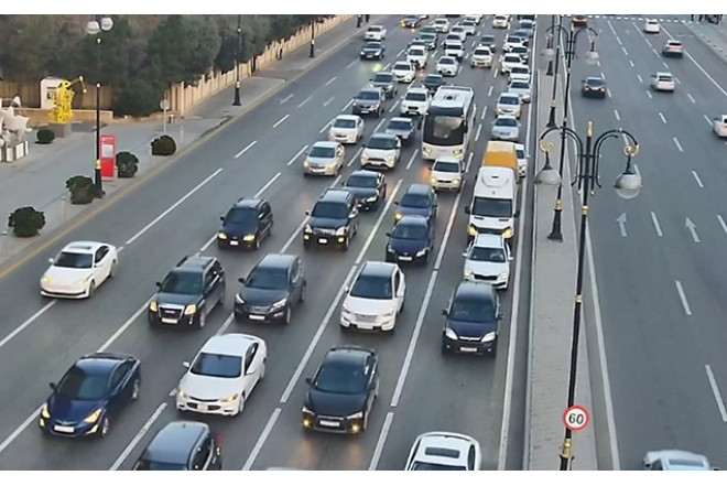 Bakının tıxaclı yolları - SİYAHI 