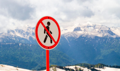 Bu ölkədə qar uçqunu olub- 7 turistdən 3-ü tapıldı, 4 nəfər itkin düşüb