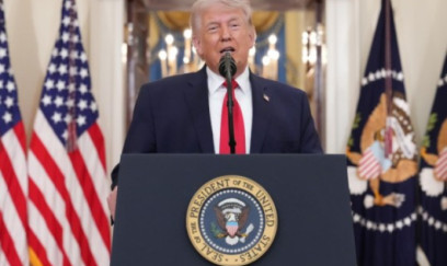 Tramp qərarını ləğv etdi 